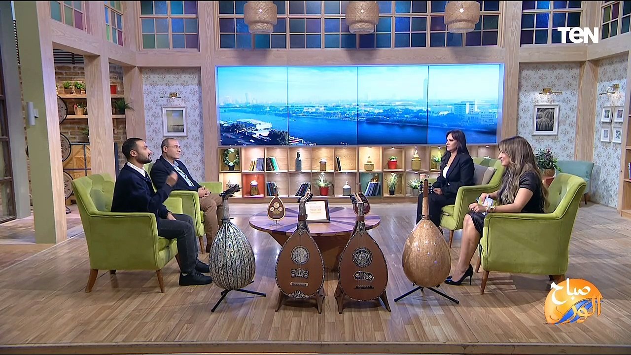 أسرار وحكايات صناعة العود.. لقاء خاص مع صانع العود الكبير الأستاذ موريس شحاتة ونجله