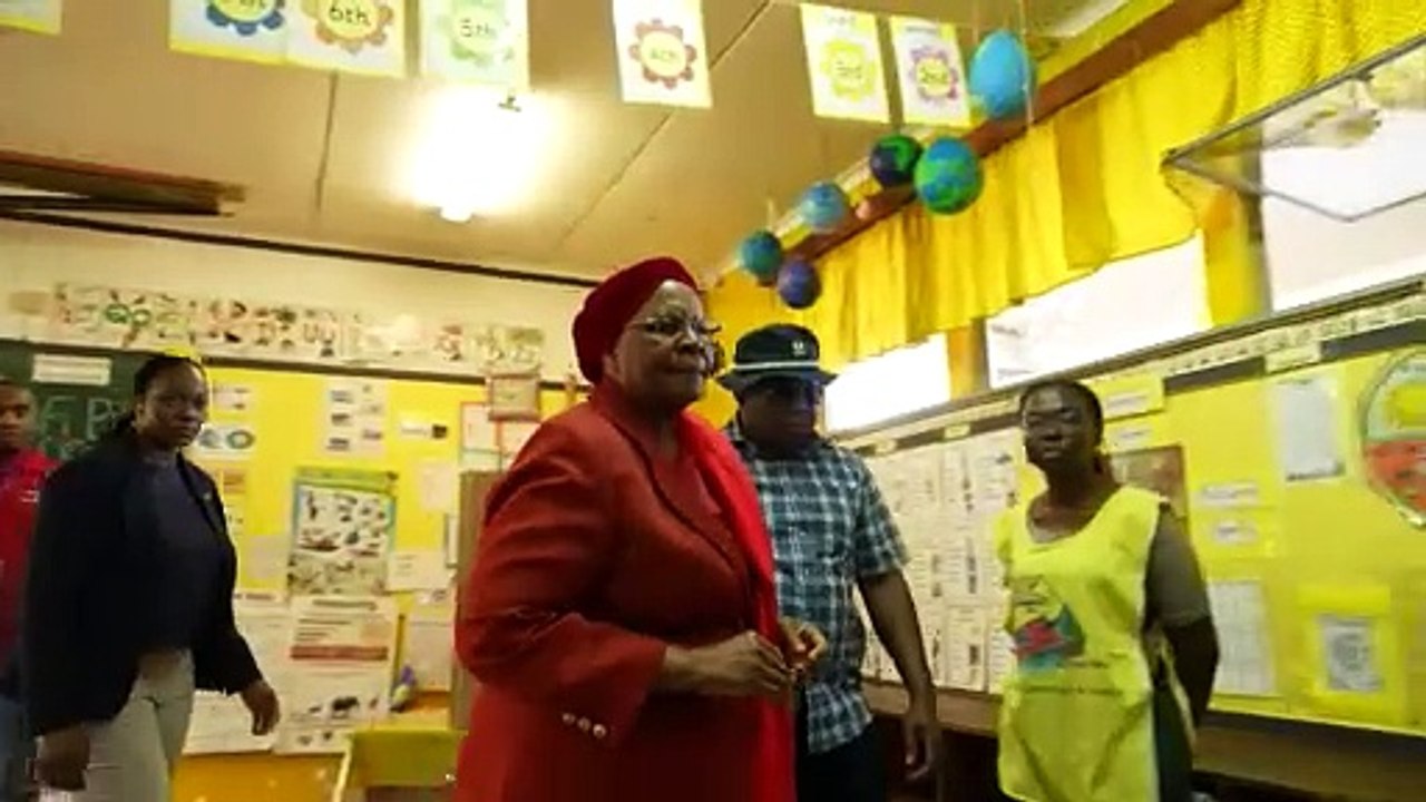 Namibia hat erstmals eine Präsidentin