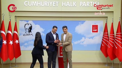 CHP Gençlik Kolları'nda yeni dönem... Cem Aydın, görevini devraldı