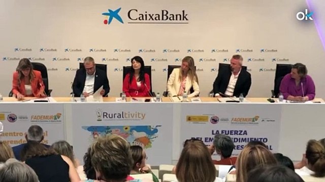 Begoña 'vendía' su software a las empresas prometiendo ayudas del Gobierno junto a cargos de Sánchez