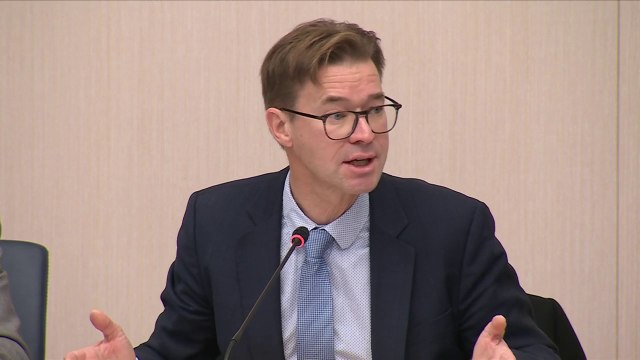 « Une arme, ce n’est pas quelque chose que l’on cache dans la boite à gants de sa voiture »