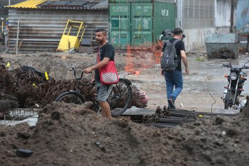 Obras na Heráclito Graça causam congestionamento durante chuvas