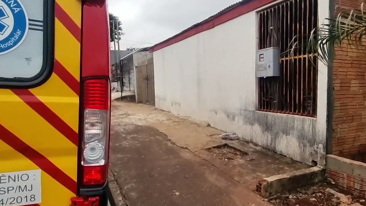 Mulher quebra o braço ao sofrer queda no Parque...