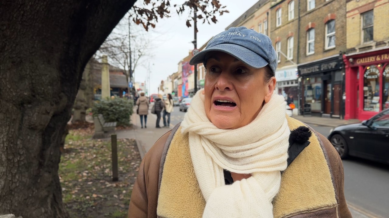 ‘We’re being really careful’: Are Londoners worried about spending too much this Christmas?