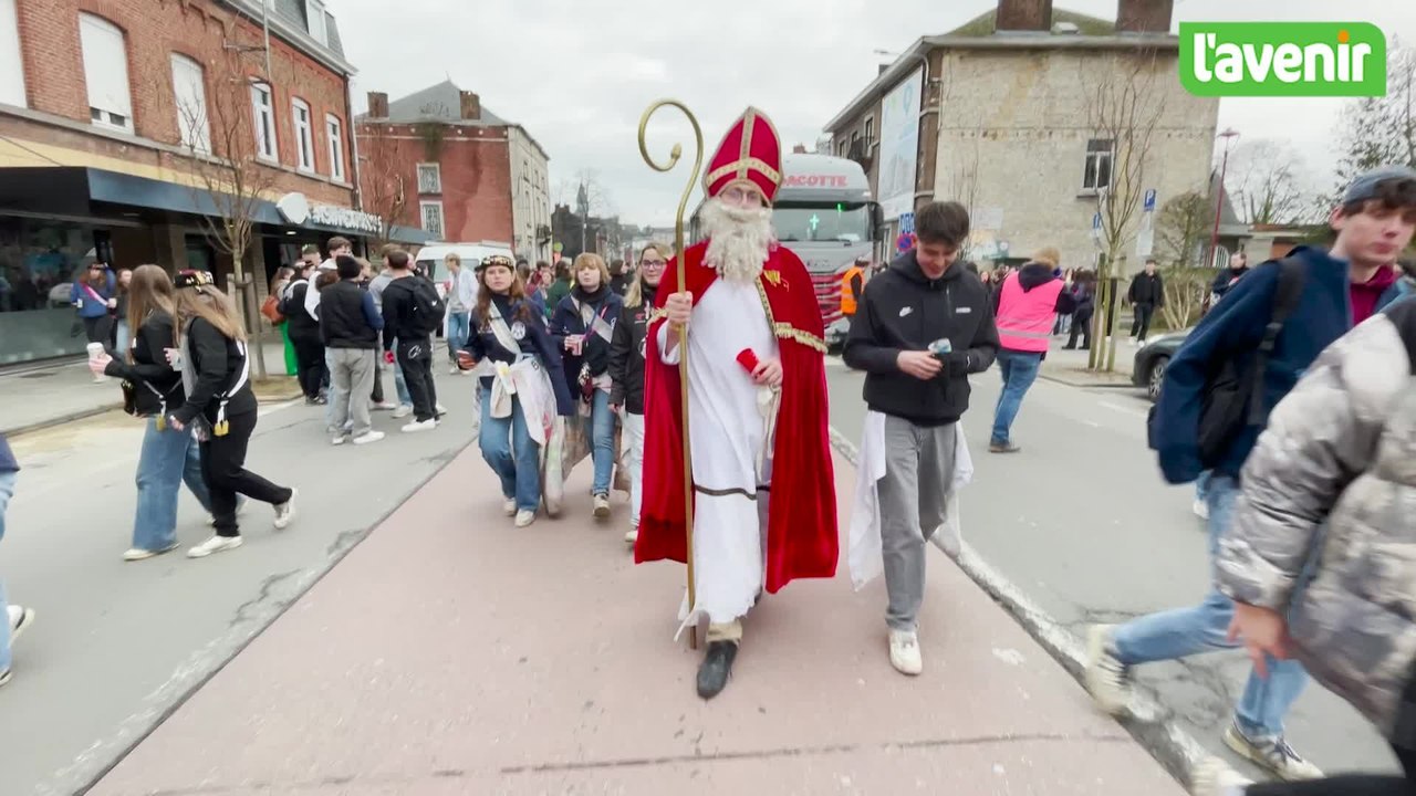 Namur: le cortège de la St Nicolas des étudiant...