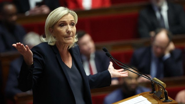 Censure : « La politique du pire serait de ne pas censurer un tel budget », assure Le Pen