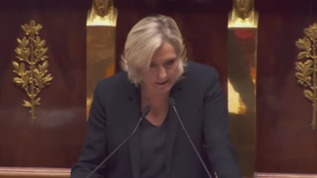 Le Pen asegura que las cuentas públicas del Gobierno castigan a la clase media y trabajadora