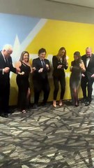 ¡Inesperado! Milei sorprende bailando con Lara Trump 💃
