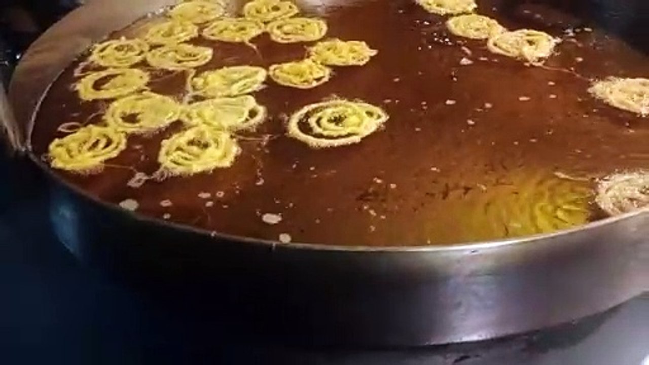 Garma Garam Jalebi