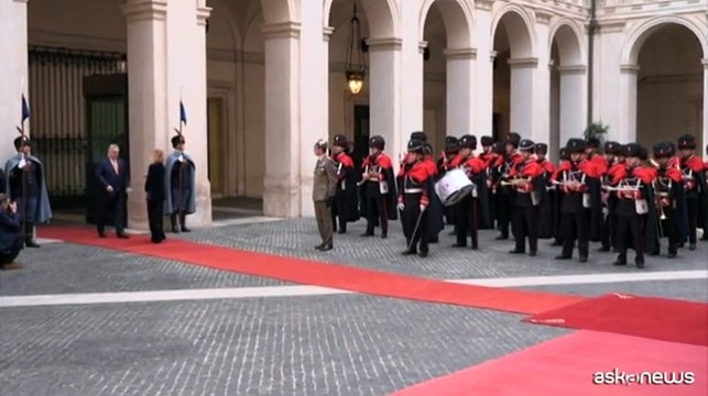 Il picchetto d'onore per Viktor Orban a Palazzo Chigi con Meloni