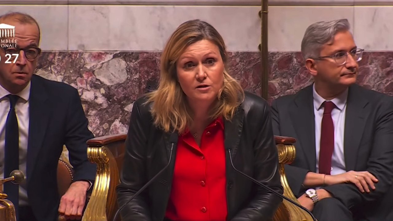 Les députés votent la censure du gouvernement de Michel Barnier