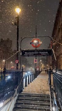 LES PREMIERS flocons sur Londres