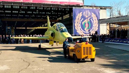 プロトタイプの練習機墜落現場を映した映像がイランで公開される