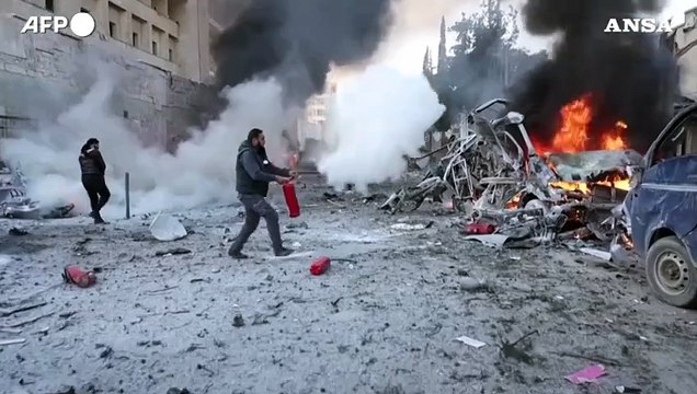 Siria, ancora attacchi sui ribelli a Idlib