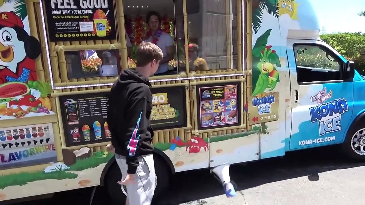 I Gave _20_000 To People From An Ice Cream Truck(720P