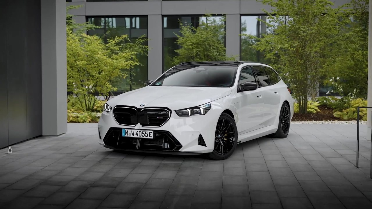 The all-new BMW M5 Touring Exterior Design in Alpine White