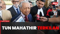 Tun Mahathir terkilan, tunjuk kad pengenalan bukti nama sebenar