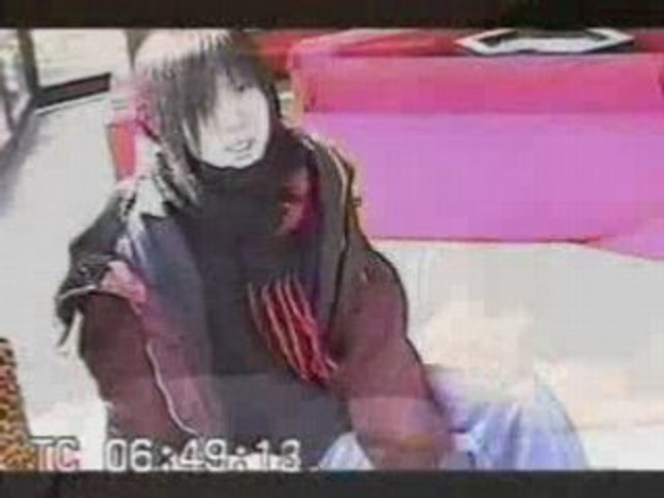 D'espairsRay kick the can