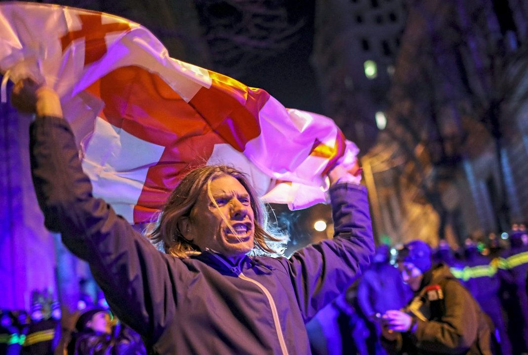 Tausende protestieren weiter gegen prorussische Regierung Georgiens