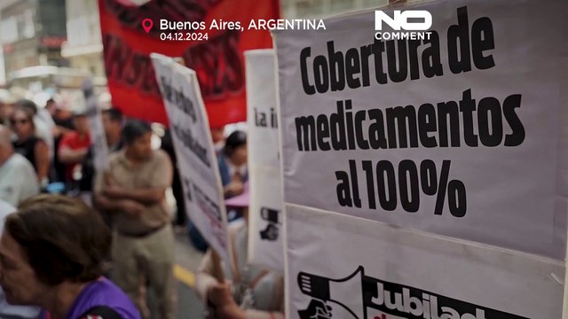 Buenos Aires, proteste per lo stop ai farmaci gratuiti per i pensionati argentini
