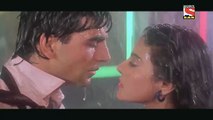 Kajol Kissing & Lovemaking Hot Scene in Rain [HD]