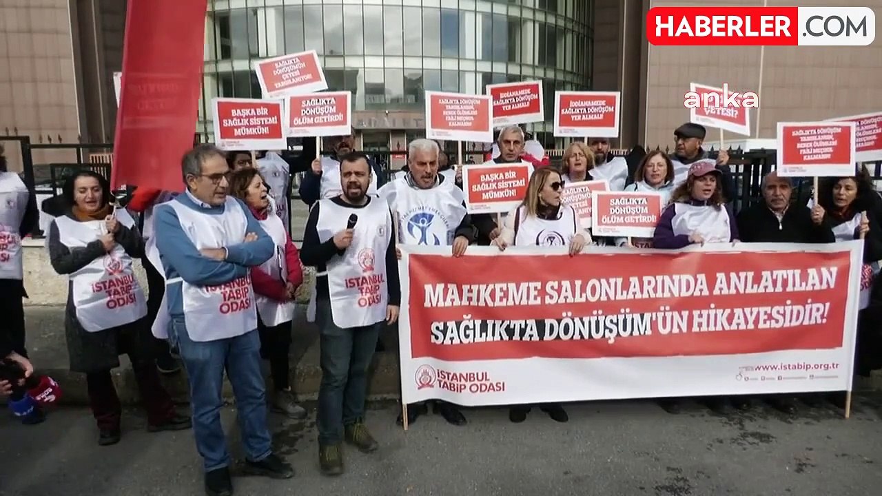 Doktorlardan, Yenidoğan Çetesi Davası'nın Görüldüğü Adliye Önünde Açıklama: Bu Kanunları Çıkaran AKP Hükümeti, Recep Tayyip Erdoğan Siyasi Sorumludur