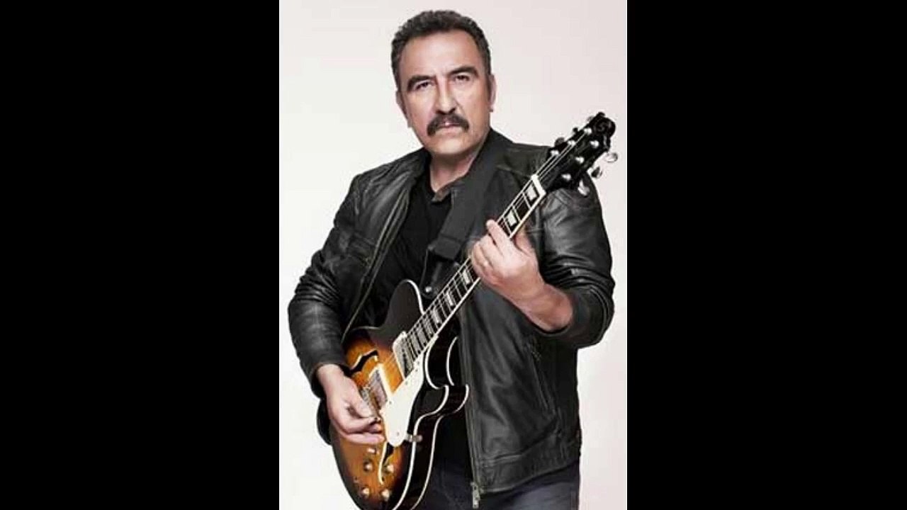 Ümit Besen - Yalnız Rıhtımı