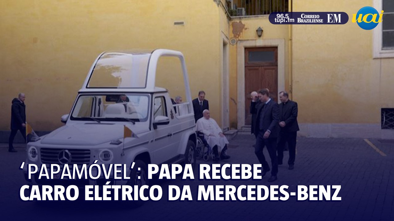 Papa Francisco recebe primeiro 'papamóvel' elétrico da Mercedes-Benz