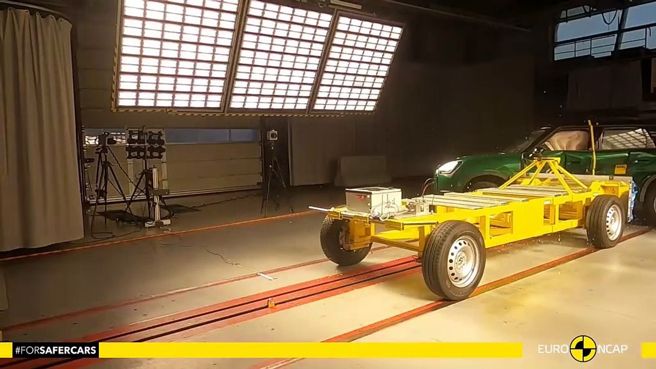 Le crossover compact électrique Mini Countryman obtient cinq étoiles aux crash-tests Euro NCAP 2024