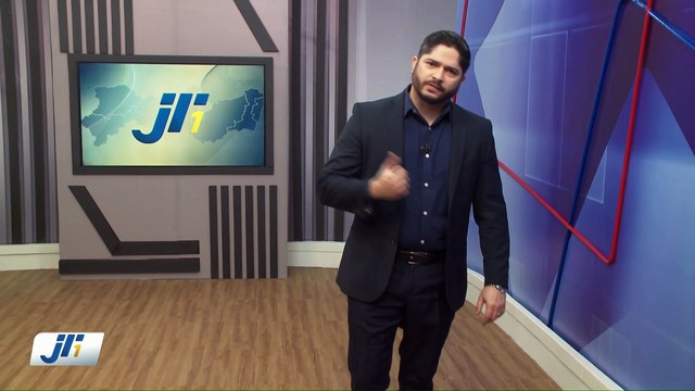 Armas de gel e tiros de arma de fogo no Detran