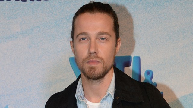 GALA VIDEO - Julien Doré reprend Les démons de minuit, un chanteur d’Emile et Images mécontent : “Ce n’est pas réussi !”