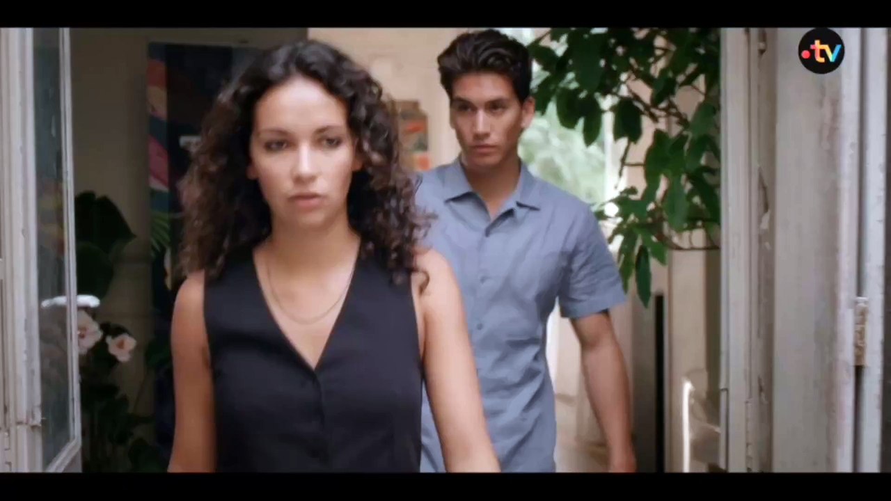 Un Si Grand Soleil : Sa réaction quand elle lui dit...