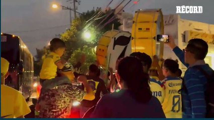 Afición del América le recuerda a Cruz Azul las Finales perdidas
