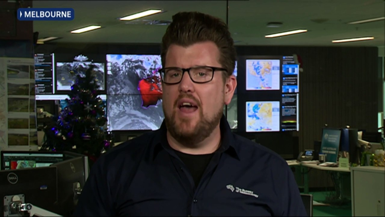 Thunderstorms to hit south-east Australia as hot, humid weather rolls in