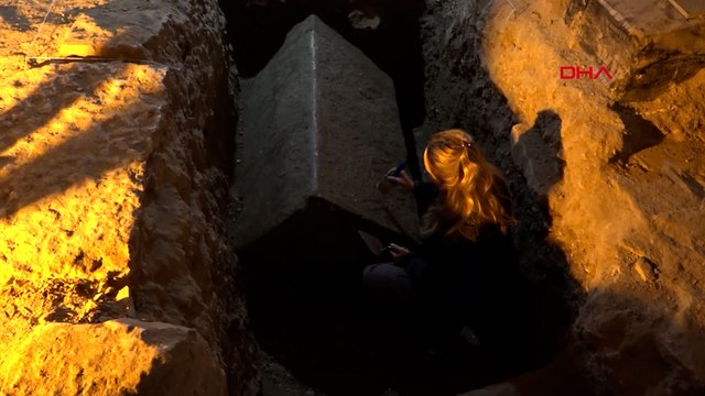 Noel Baba'nın kilisesinde lahit bulundu; Aziz Nikolaos'un mezarı olabilir