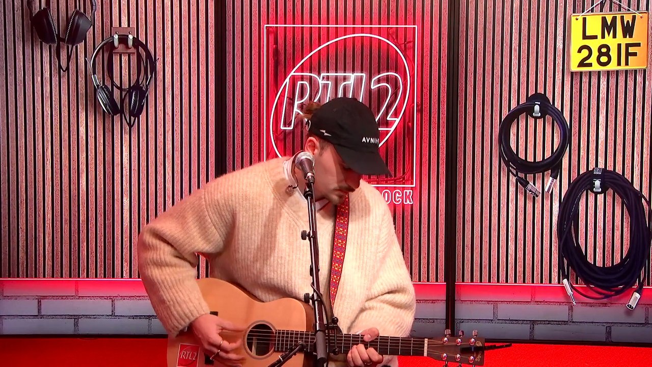 LIVE - Pierre Garnier interprète "Forget me" dans #LeDriveRTL2 (05/12/24)