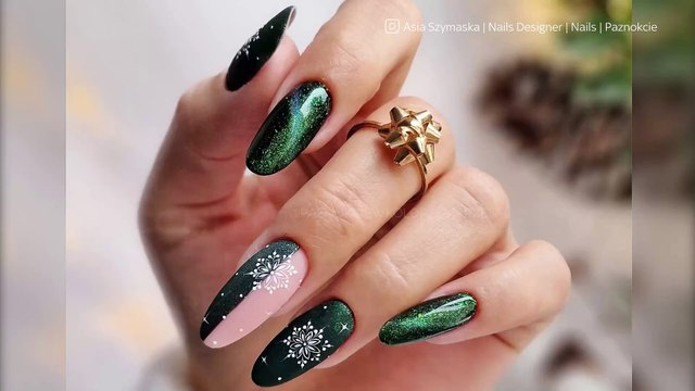Unghie snowflakes: la nail art Natale 2024 fiocca