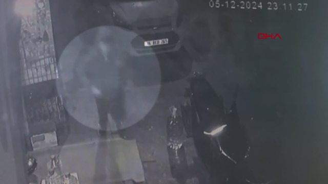 Esenler'de silahlı saldırı sonrası saldırganın kaçışı kamerada