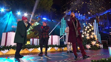 Backstreet Boys Live Performance of 'The Christmas Song' 🎄 | Christmas in Rockefeller 2024