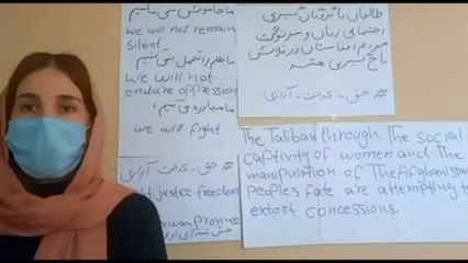 I talebani vietano alle donne afghane la formazione medica