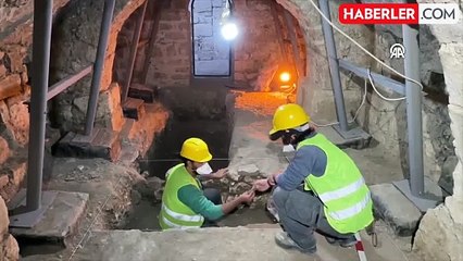 Aziz Nikolaos Kilisesi'nde Lahit Bulundu
