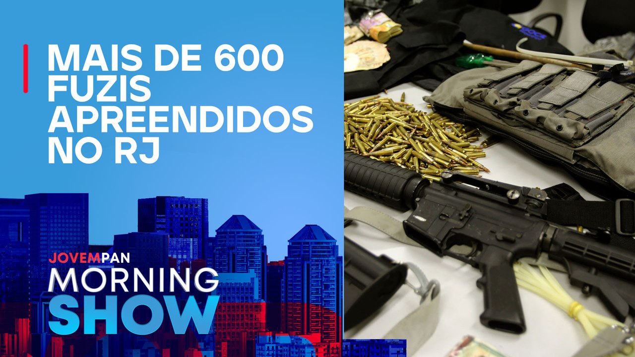 Carro é APREENDIDO em SP com fuzis, PISTOLAS e revólver