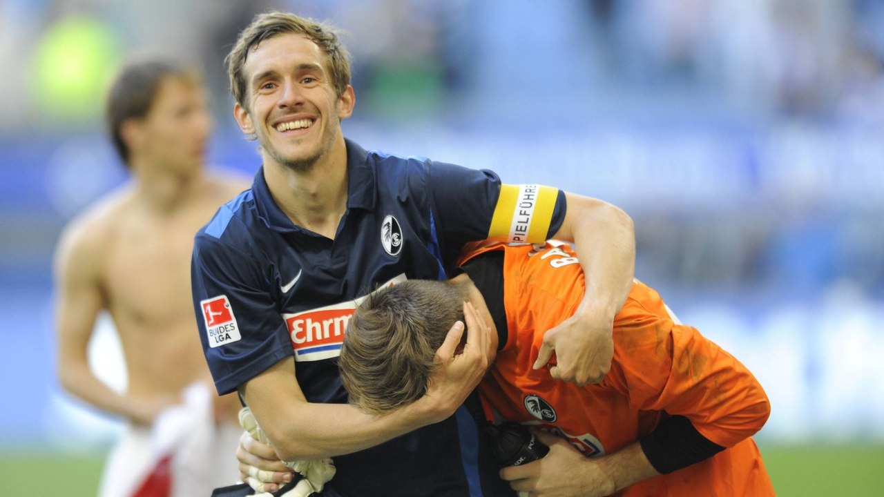 Schuster lacht über Statistik und freut sich auf Baumann: '... wie er auch aussieht'