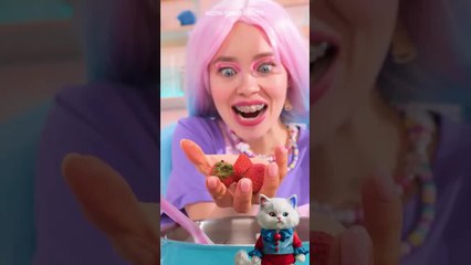 SO SWEET! She Makes Coral from Cereal 🍒🌊 A Fun DIY Craft Idea