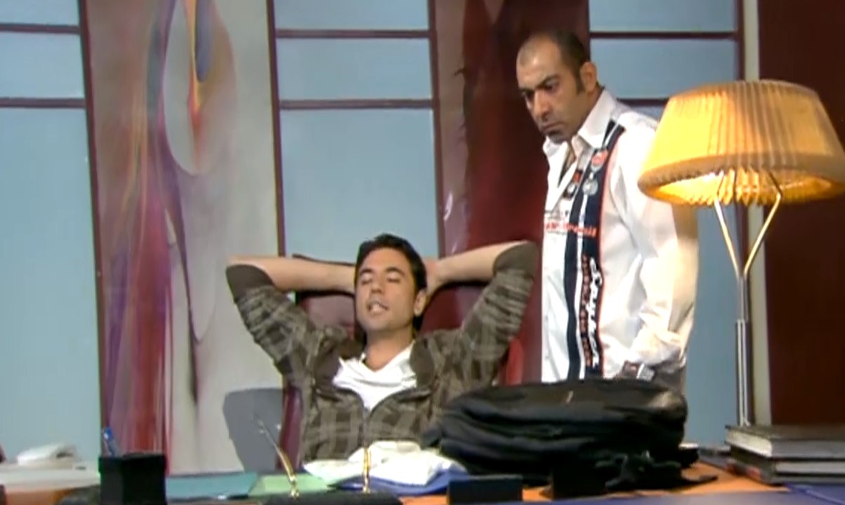 صاحبه ضحك عليه وخلاه يشتغل فى الغربة مع بتوع المخــــدرات #الادهم
