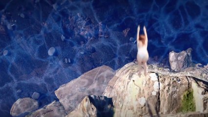 Avecina 16x05 (1080)