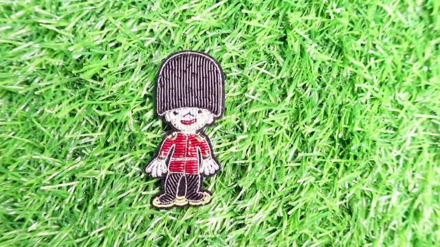 Pin Badge Royal Guard, Brooch Supplier and Manufacturer, Hand Embroidery Brooches Supplier