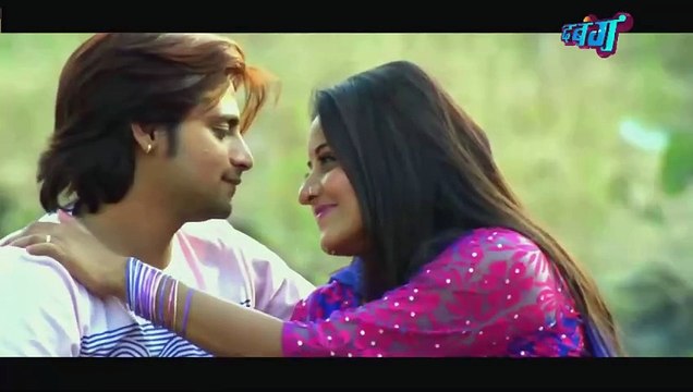 Bhojpuri Actress Monalisa Kissing Hot Uncut Scene [HD]