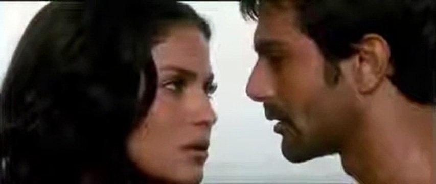 Veena Malik Lip Kiss with Ashmit Patel