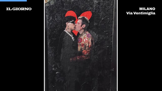 Milano, il bacio tra Fedez e Tony Effe